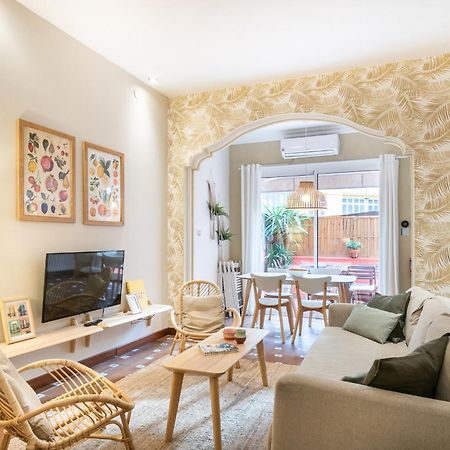 Spacious & Sunny Apt With Terrace In The City Center 巴塞罗那 外观 照片