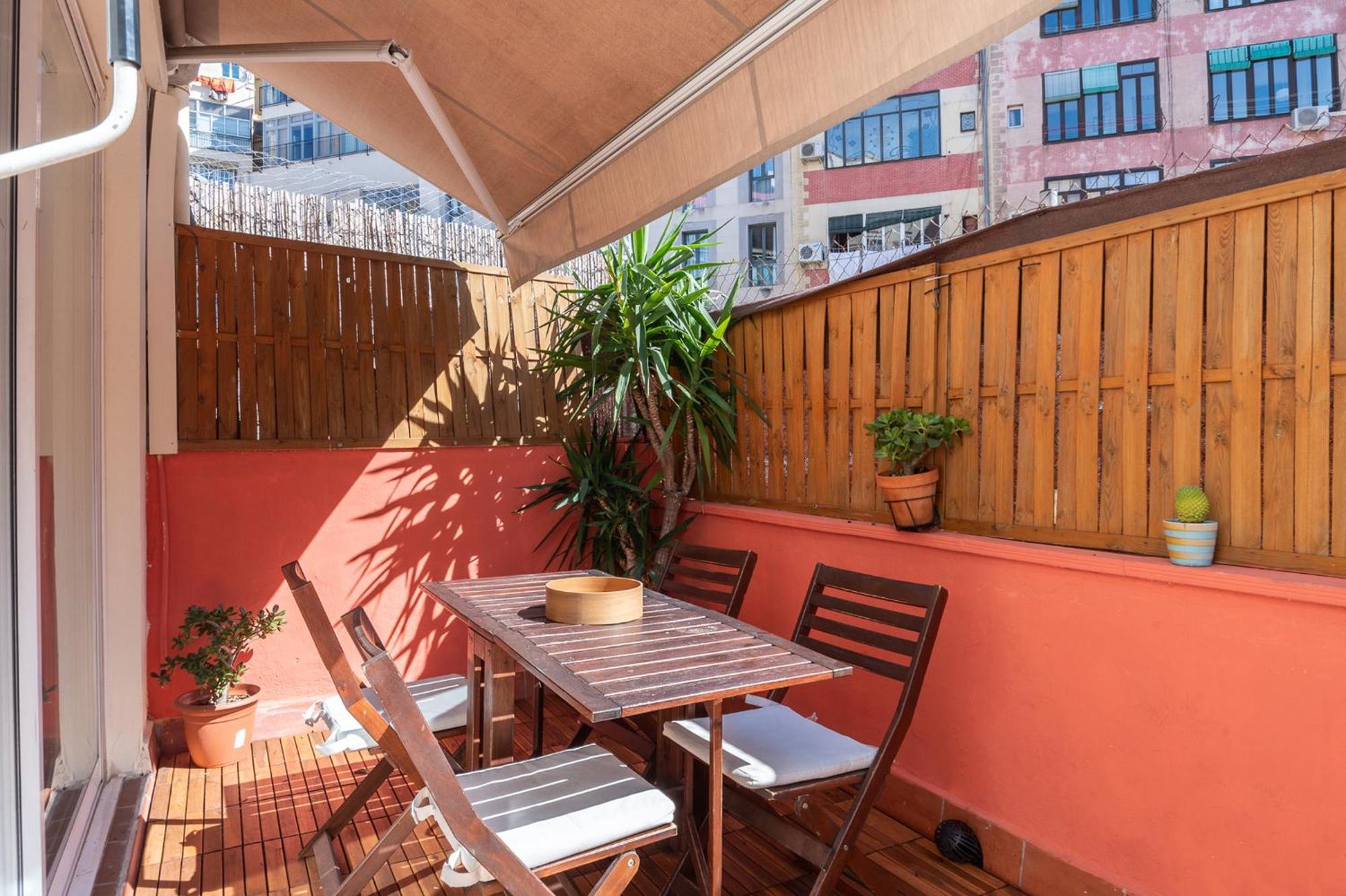 Spacious & Sunny Apt With Terrace In The City Center 巴塞罗那 外观 照片