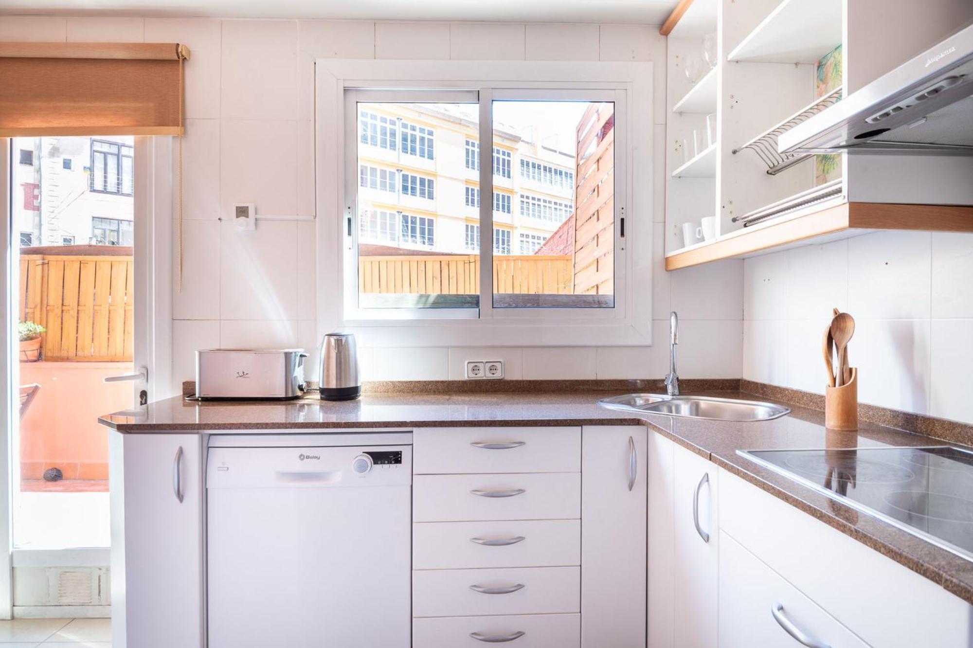 Spacious & Sunny Apt With Terrace In The City Center 巴塞罗那 外观 照片