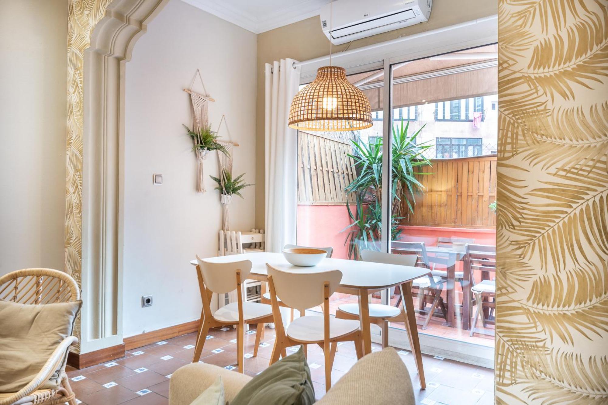 Spacious & Sunny Apt With Terrace In The City Center 巴塞罗那 外观 照片
