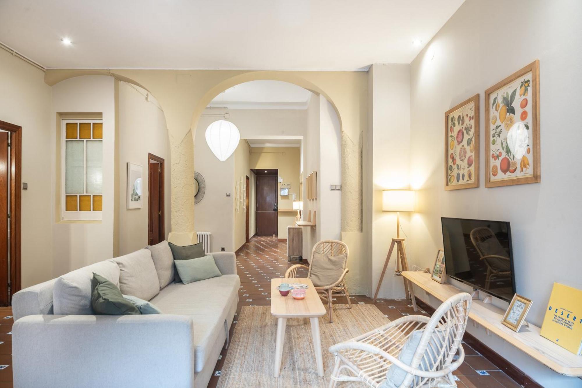 Spacious & Sunny Apt With Terrace In The City Center 巴塞罗那 外观 照片